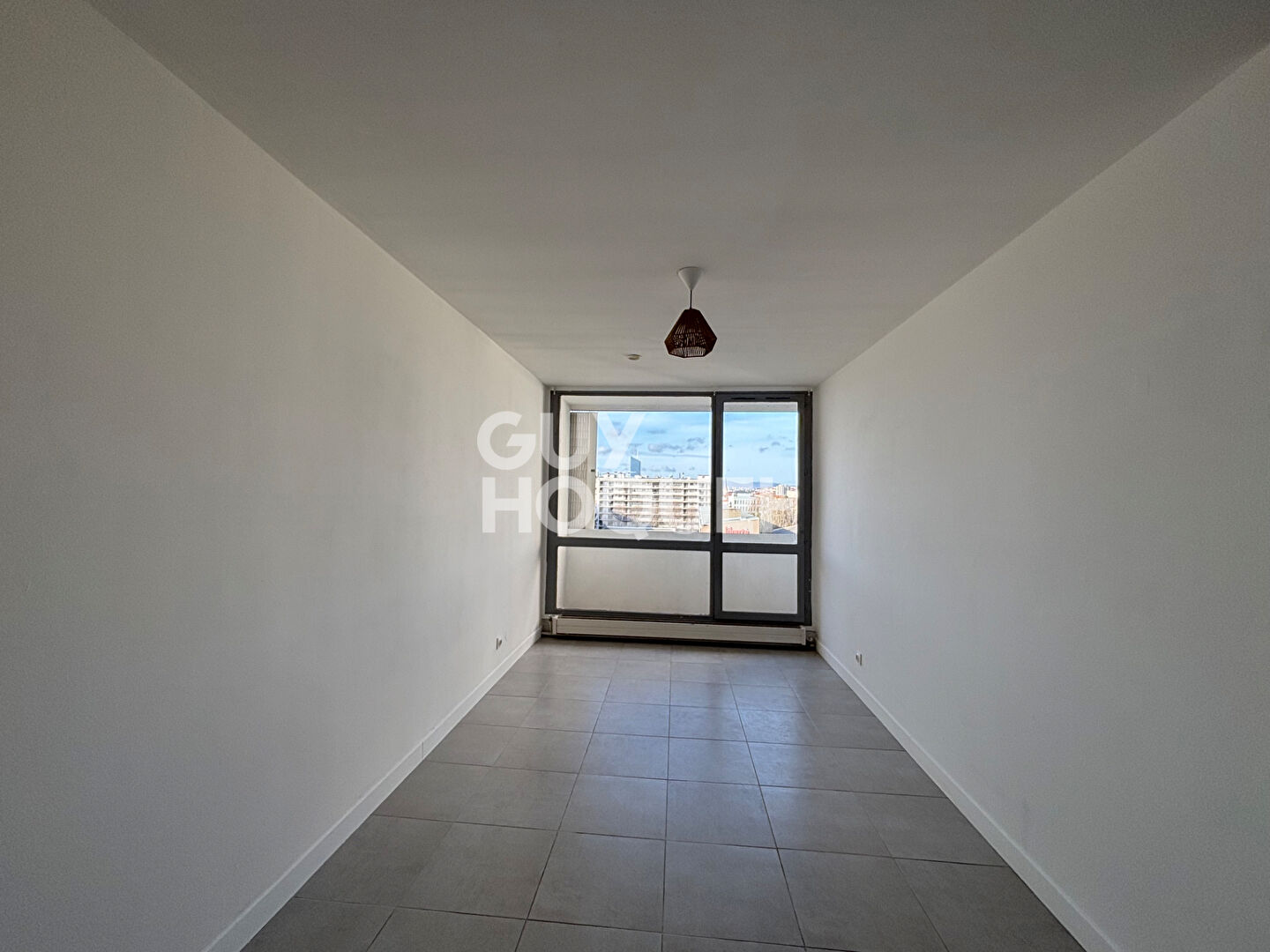 À vendre : Appartement 2 pièces à Villeurbanne - Gratte-Ciel AVEC SATIONNEMENT