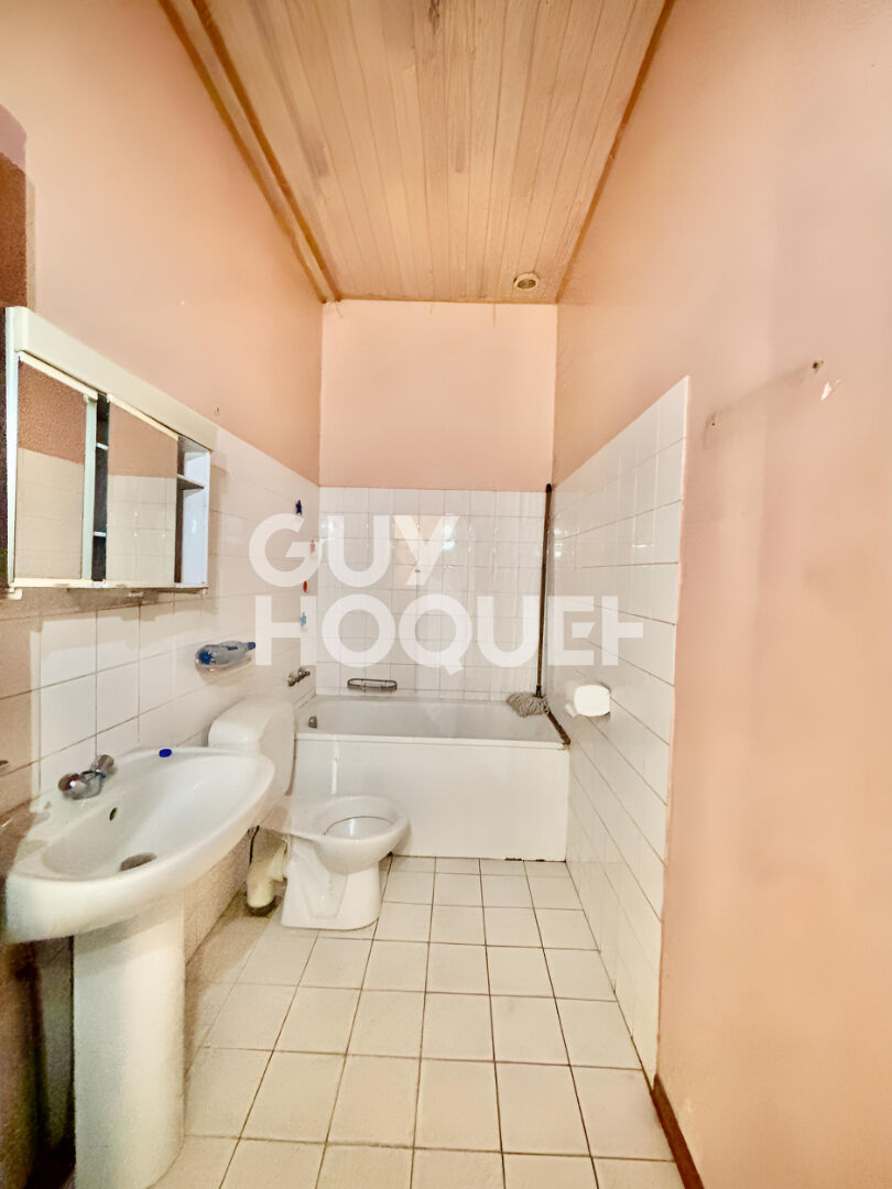 Maison à vendre à Vaulx-en-Velin - Référence 6677