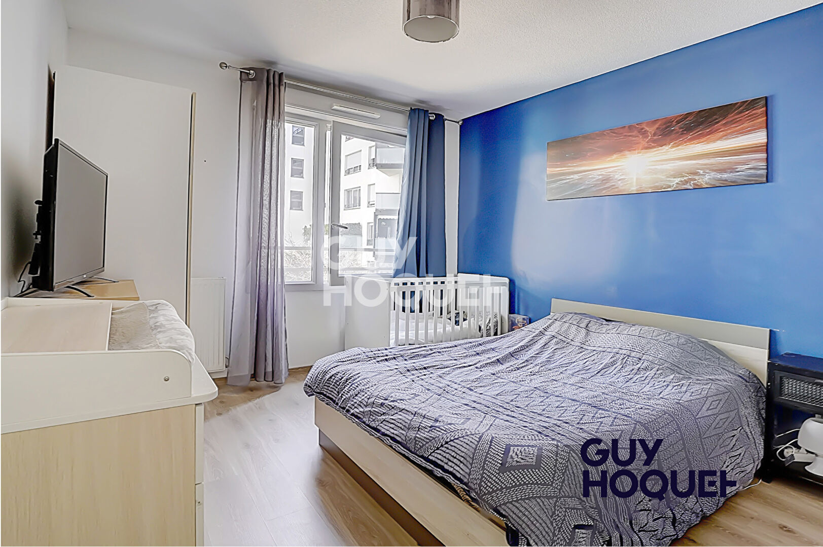 CARRE DE SOIE - APPARTEMENT 4 PIECES 75 m² - BALCON + GARAGE POSSIBLE