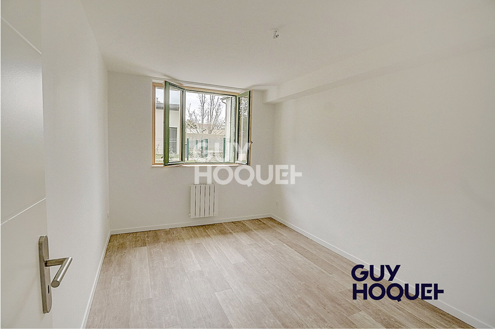 APPARTEMENT 2 PIECES DE 42,40 m², 1 CHAMBRE - 1 JARDIN PRIVATIF