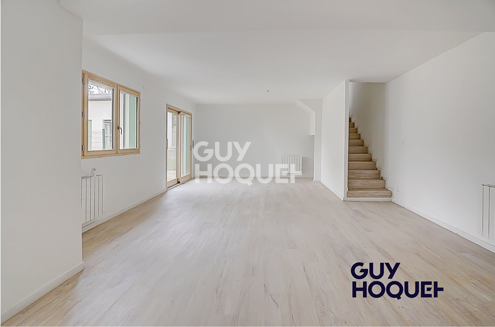 APPARTEMENT DUPLEX  3 PIECES DE 81,80 m² - 1 JARDIN PRIVATIF de 41 m²