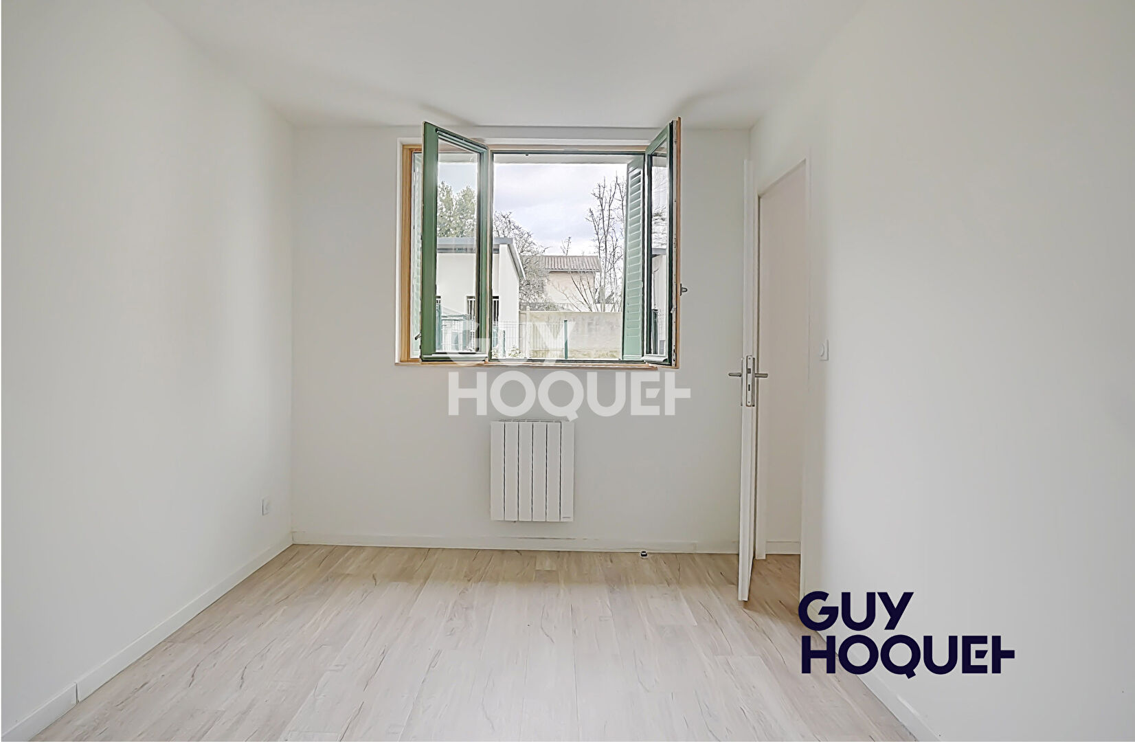 APPARTEMENT DUPLEX  3 PIECES DE 81,80 m² - 1 JARDIN PRIVATIF de 41 m²