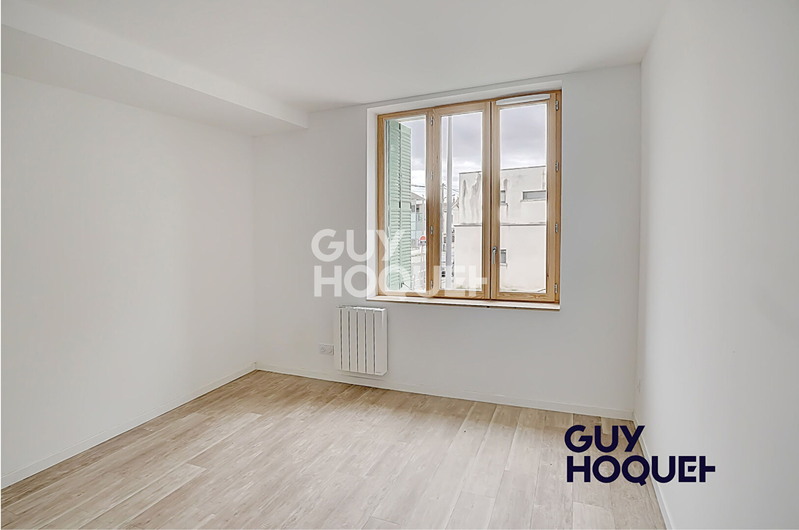 APPARTEMENT 3 PIECES DE 81,80 m², 2 CHAMBRES - 1 GRANDE TERRASSE