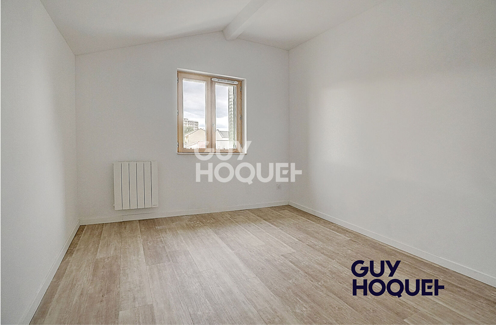 APPARTEMENT 3 PIECES DE 73,80 m², 2 CHAMBRES - PETITE COPROPRIETE A VILLEURBANNE