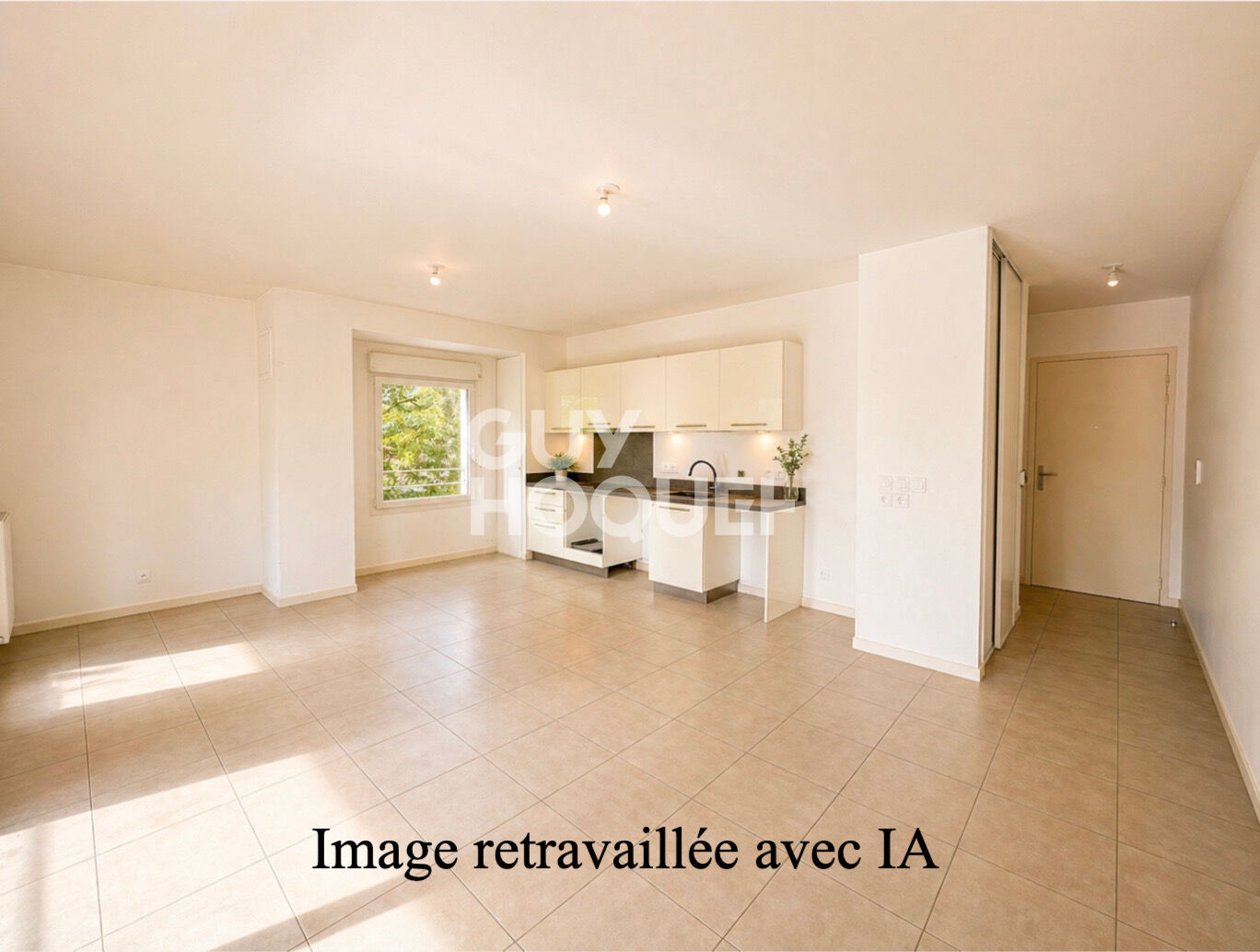 T4 73 m² Carré de Soie ? Balcon + transports (Métro, Tram) ? À saisir !