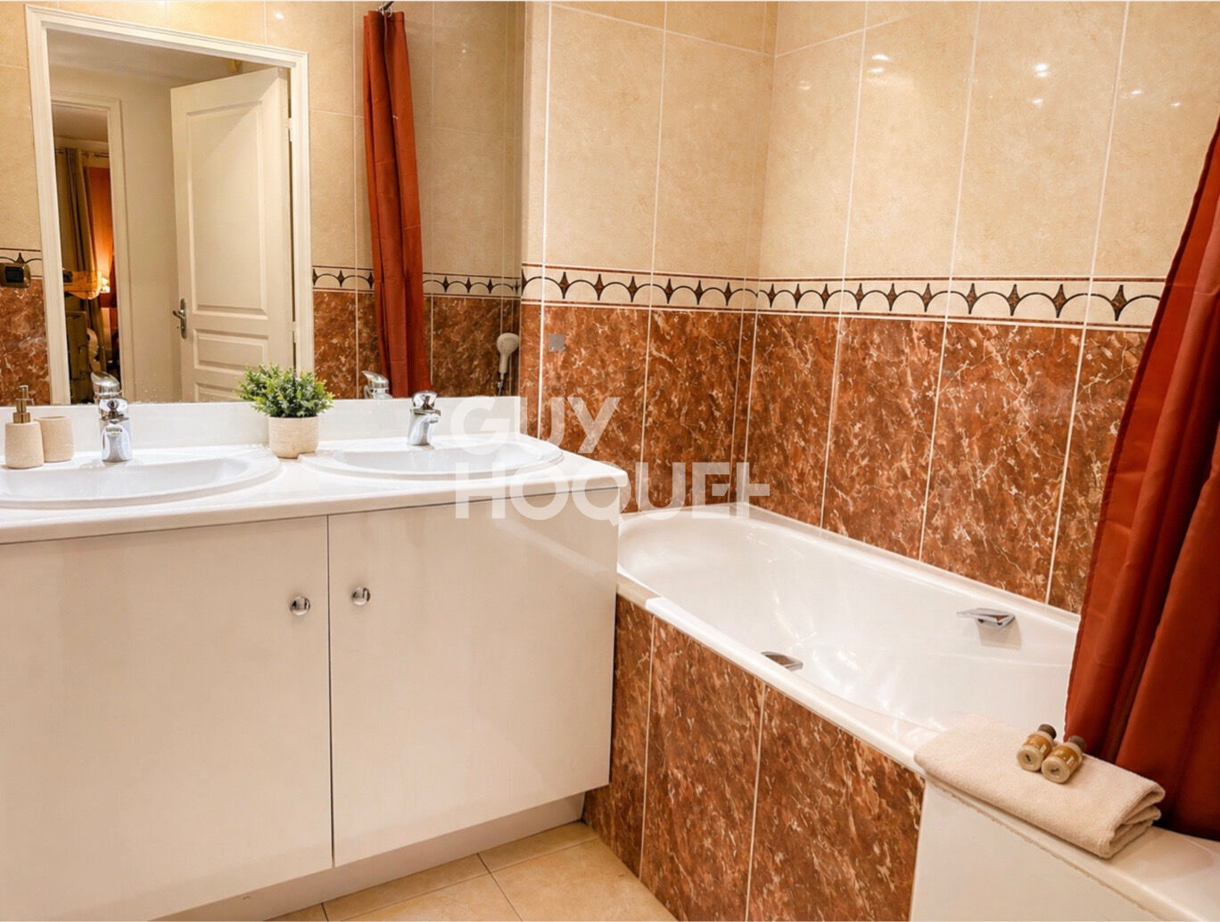 Bien d'exception ? Appartement rare de 137 m² au coeur des Gratte-Ciel