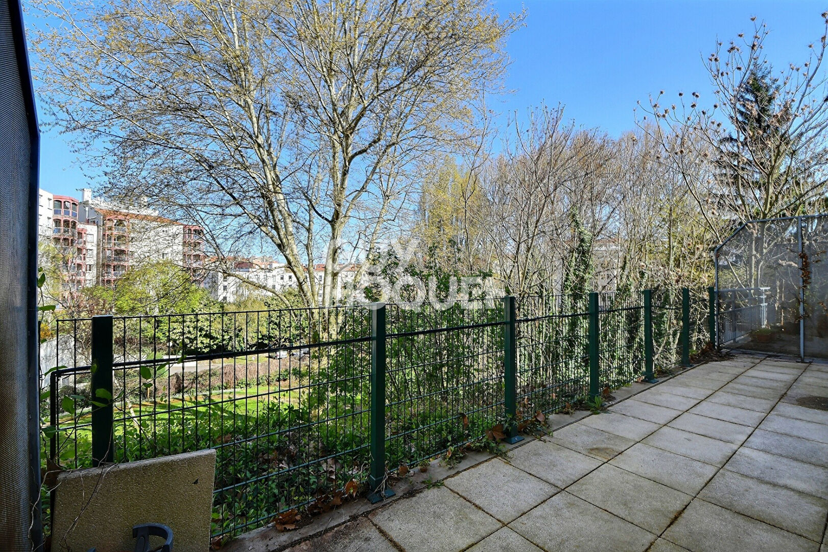 A vendre, appartement de type T2 de 45 m²  avec cave & Garage, Villeurbanne (69100)