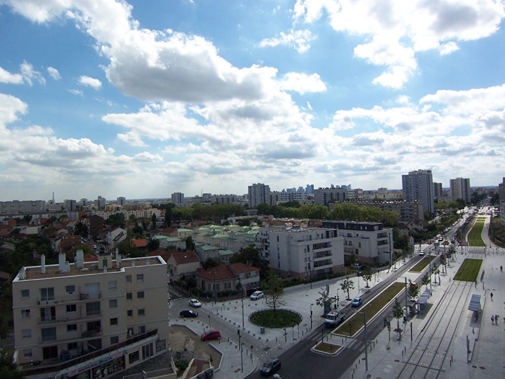 GENNEVILLIERS APPART 82M²  4 Piéces  2 Balcons  Cave Parking