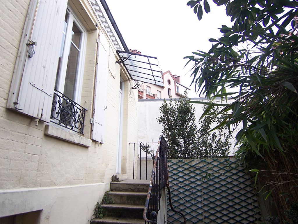 BOIS-COLOMBES MAISON 30M² + ENTRESOL 30M² et JARDIN 30M²