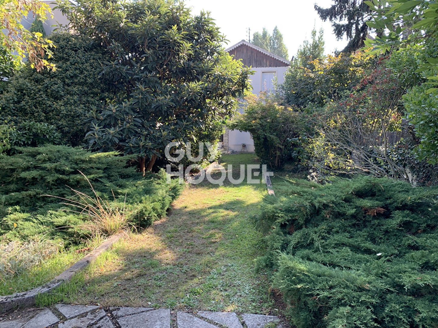 BOIS-COLOMBES/ MAISON 134 M²  PARCELLE 547 M²