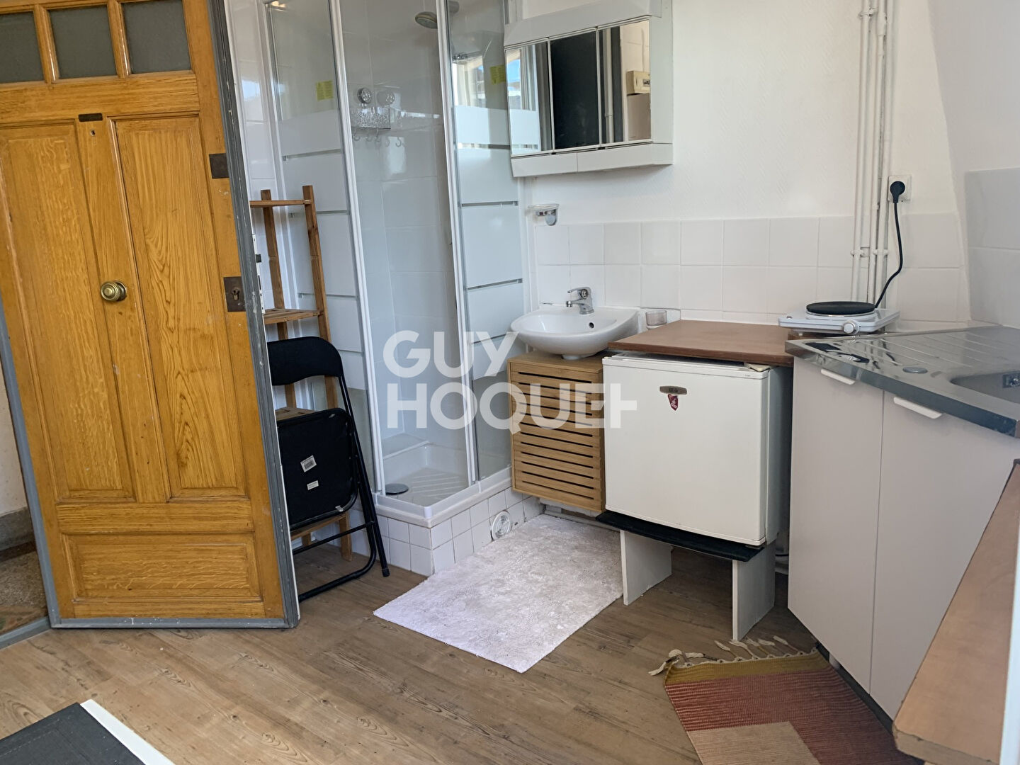 BOIS COLOMBES CENTRE/ Chambre meublée 12.44 m²