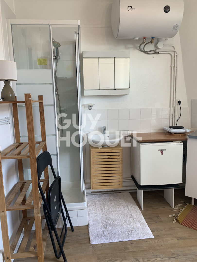 BOIS COLOMBES CENTRE/ Chambre meublée 12.44 m²