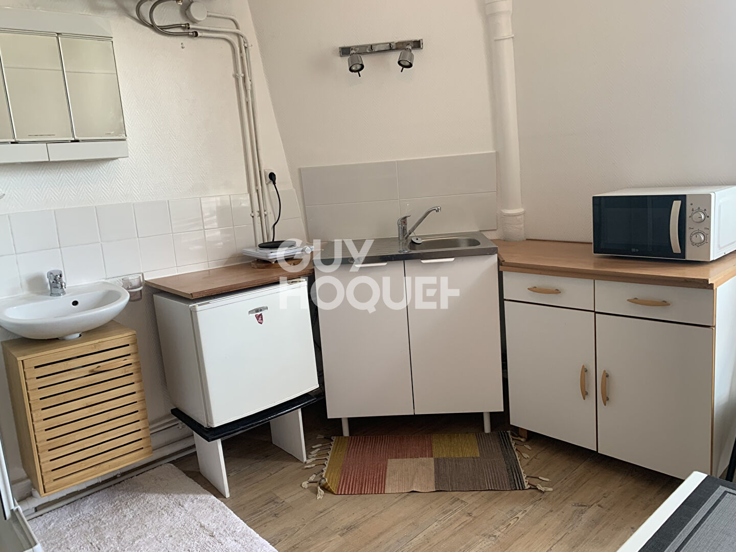 BOIS COLOMBES CENTRE/ Chambre meublée 12.44 m²