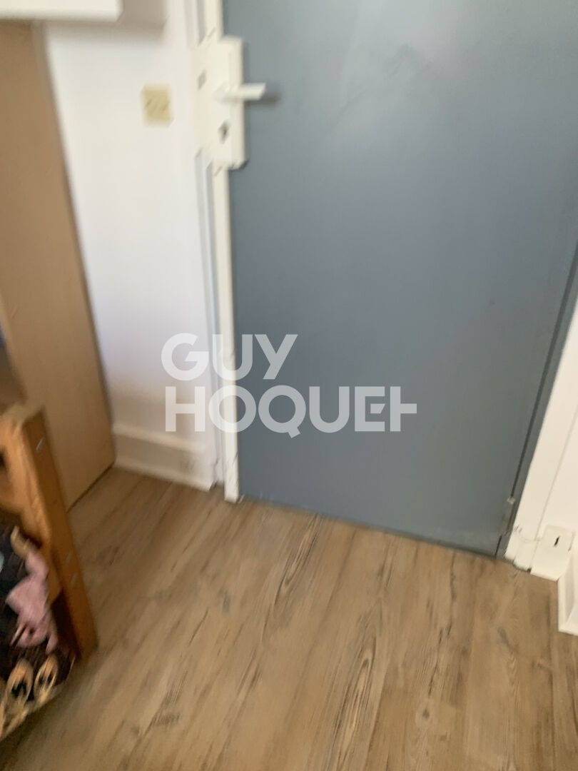 BOIS COLOMBES CENTRE/ Chambre meublée 12.44 m²