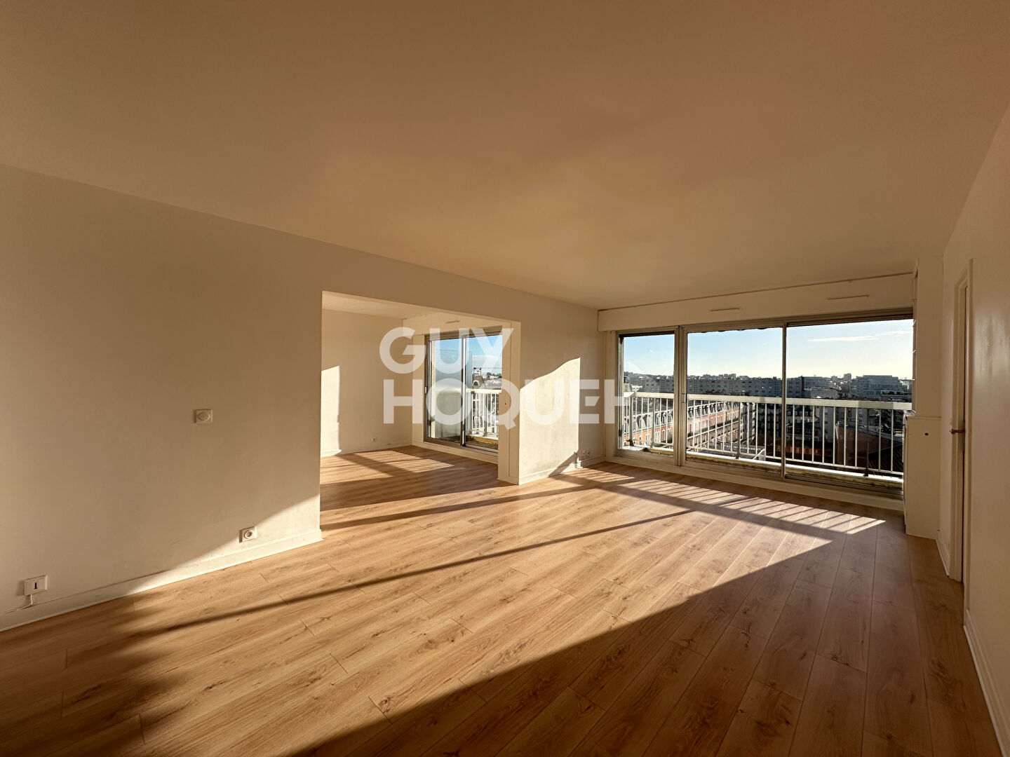 APPARTEMENT 5 PIECES - GARE D'ASNIERES-SUR-SEINE