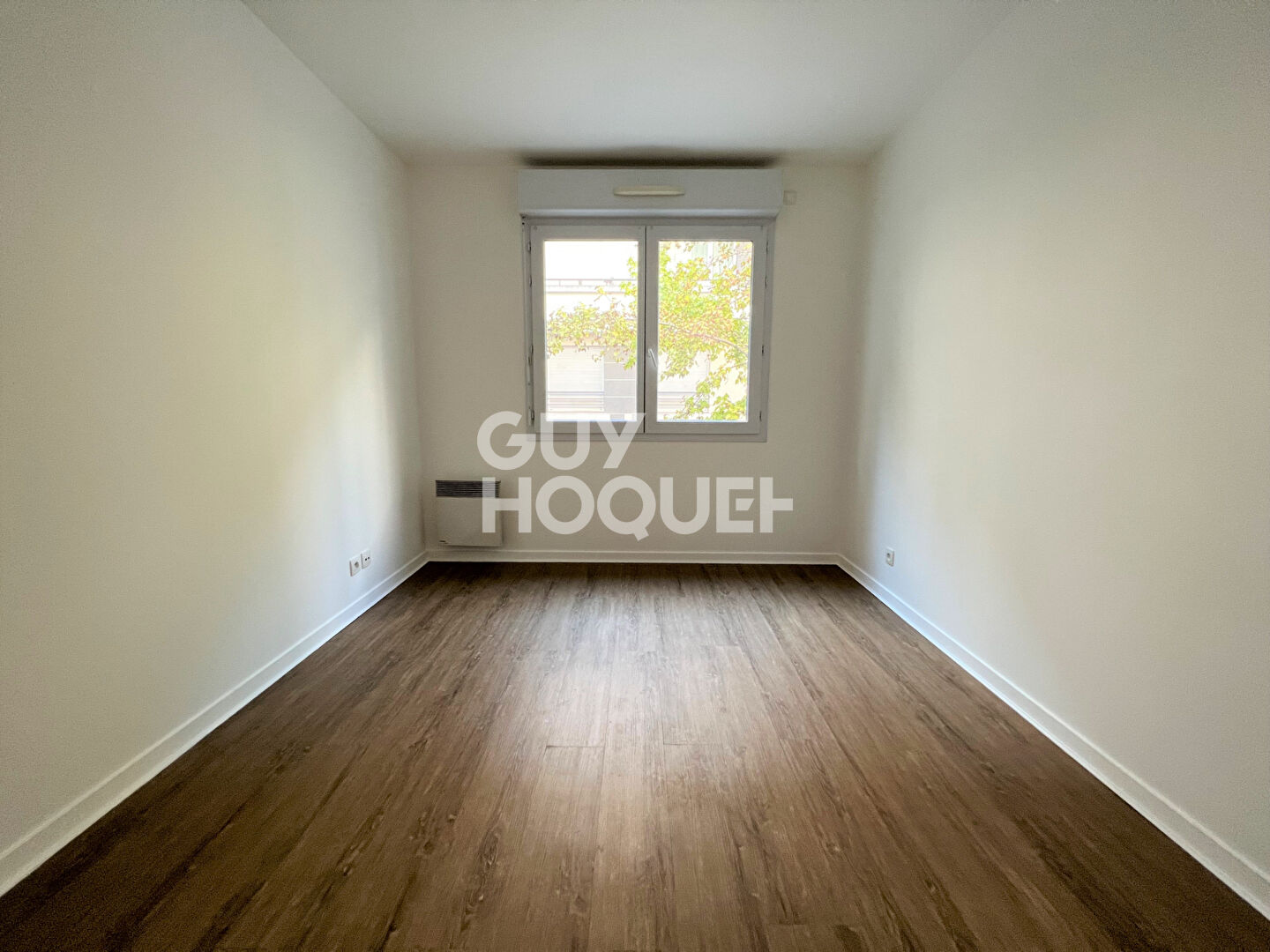 Appartement deux pièces - Clichy