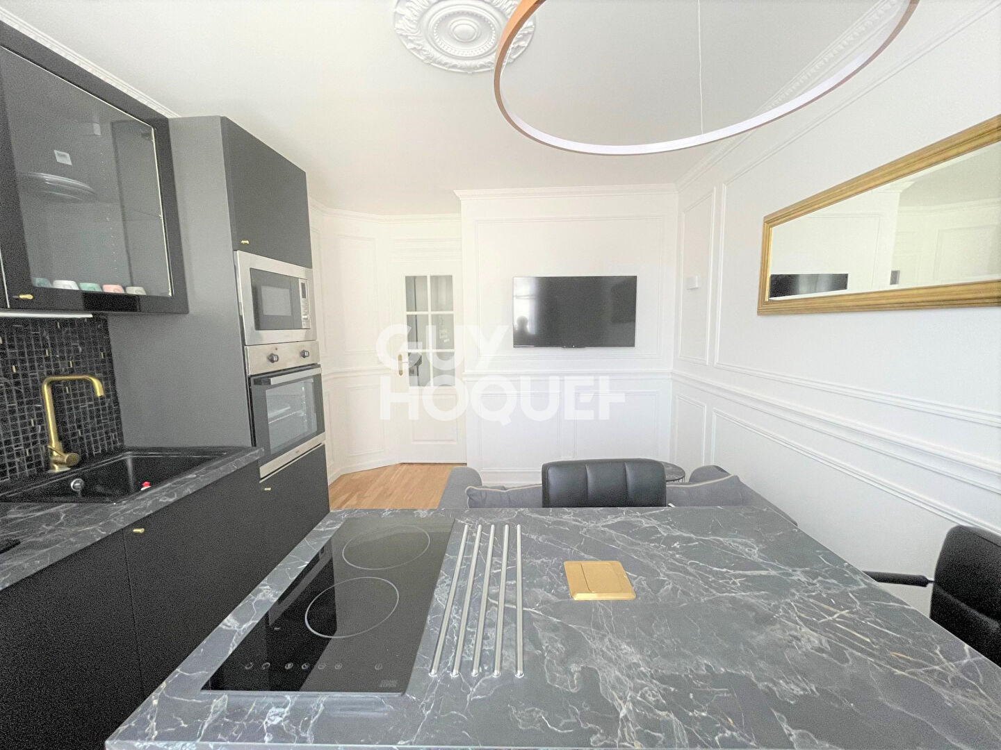 APPARTEMENT MEUBLE 2 PIECES - PROCHE METRO HOCHE
