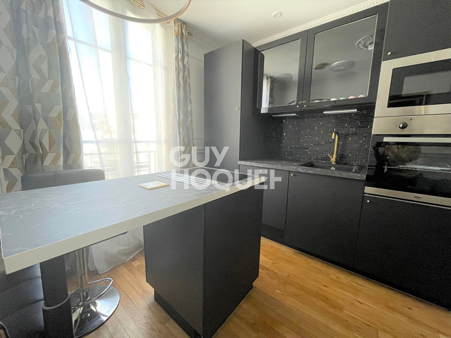 APPARTEMENT MEUBLE 2 PIECES - PROCHE METRO HOCHE