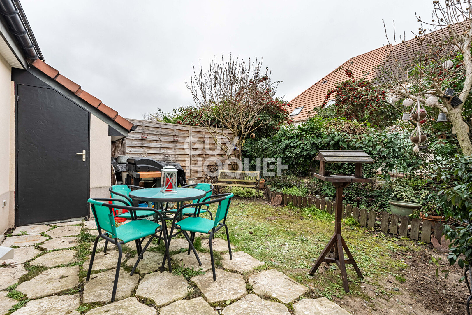 MAISON 5 PIECES AVEC JARDIN ET GARAGE