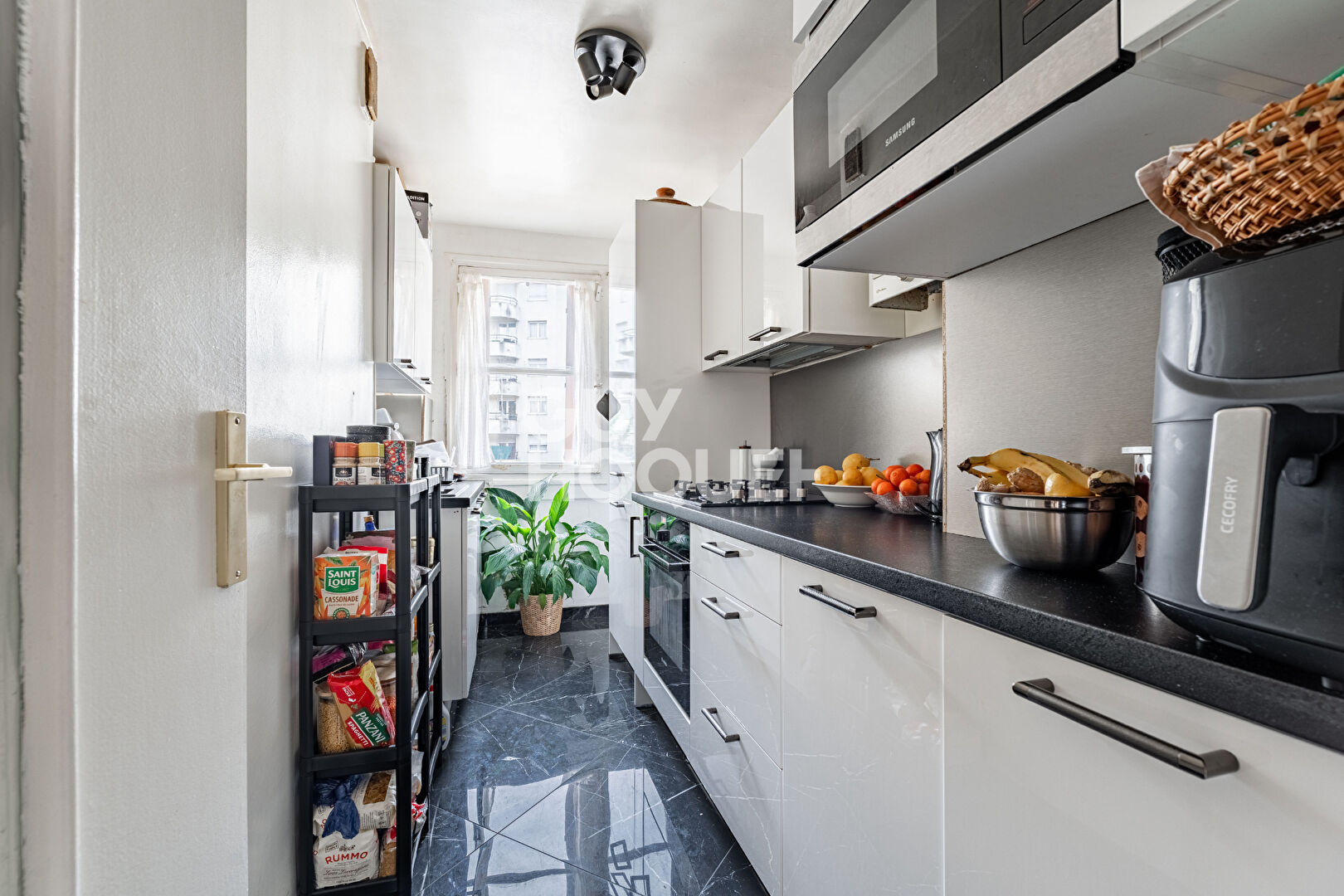 APPARTEMENT 4 PIECES - PROCHE METRO GABRIEL PERI