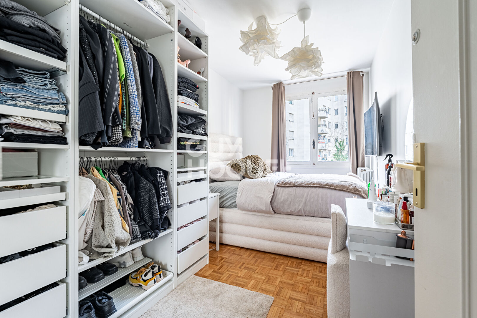 APPARTEMENT 4 PIECES - PROCHE METRO GABRIEL PERI