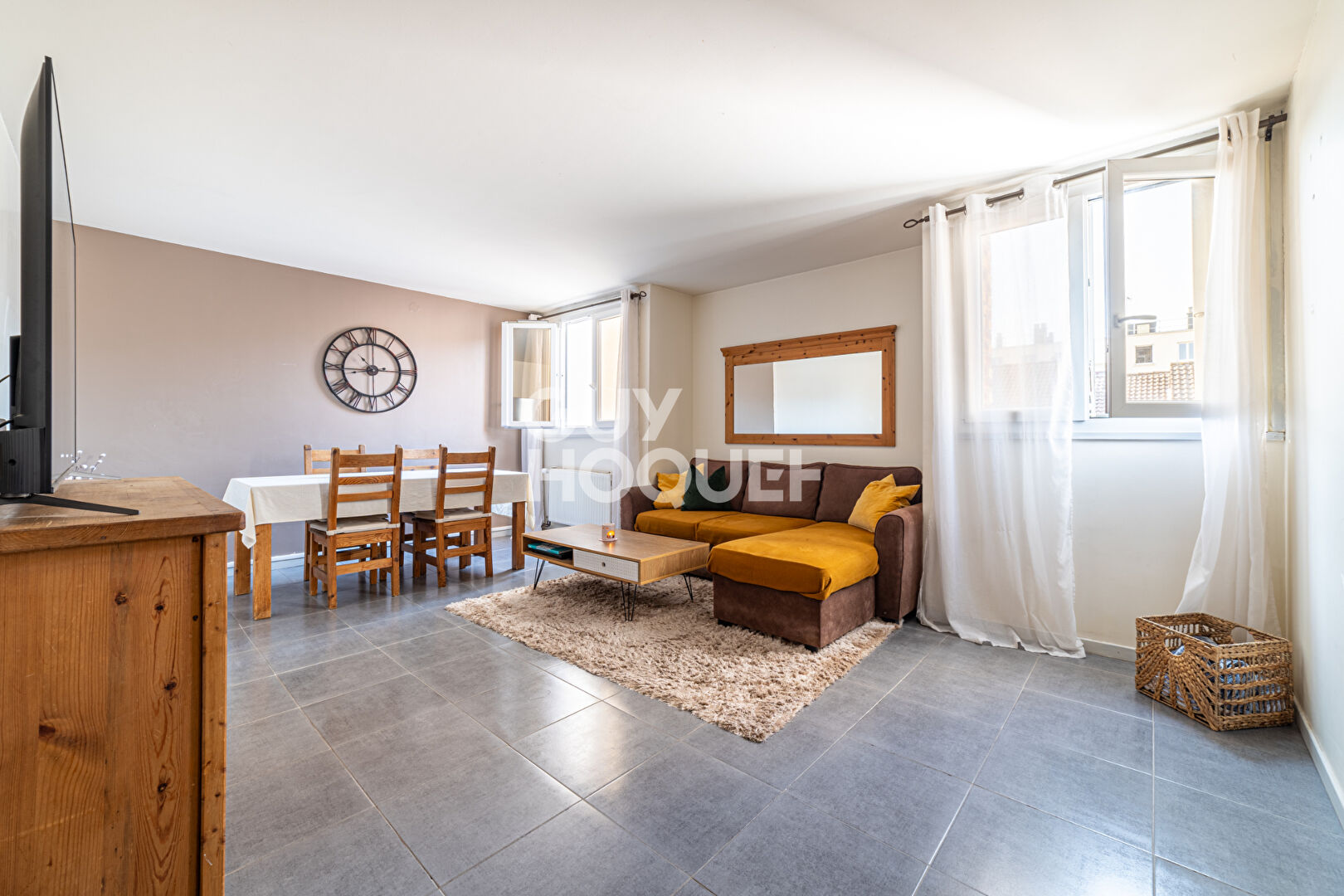 APPARTEMENT 4 PIECES - CENTRE VILLE DE GENNEVILLIERS