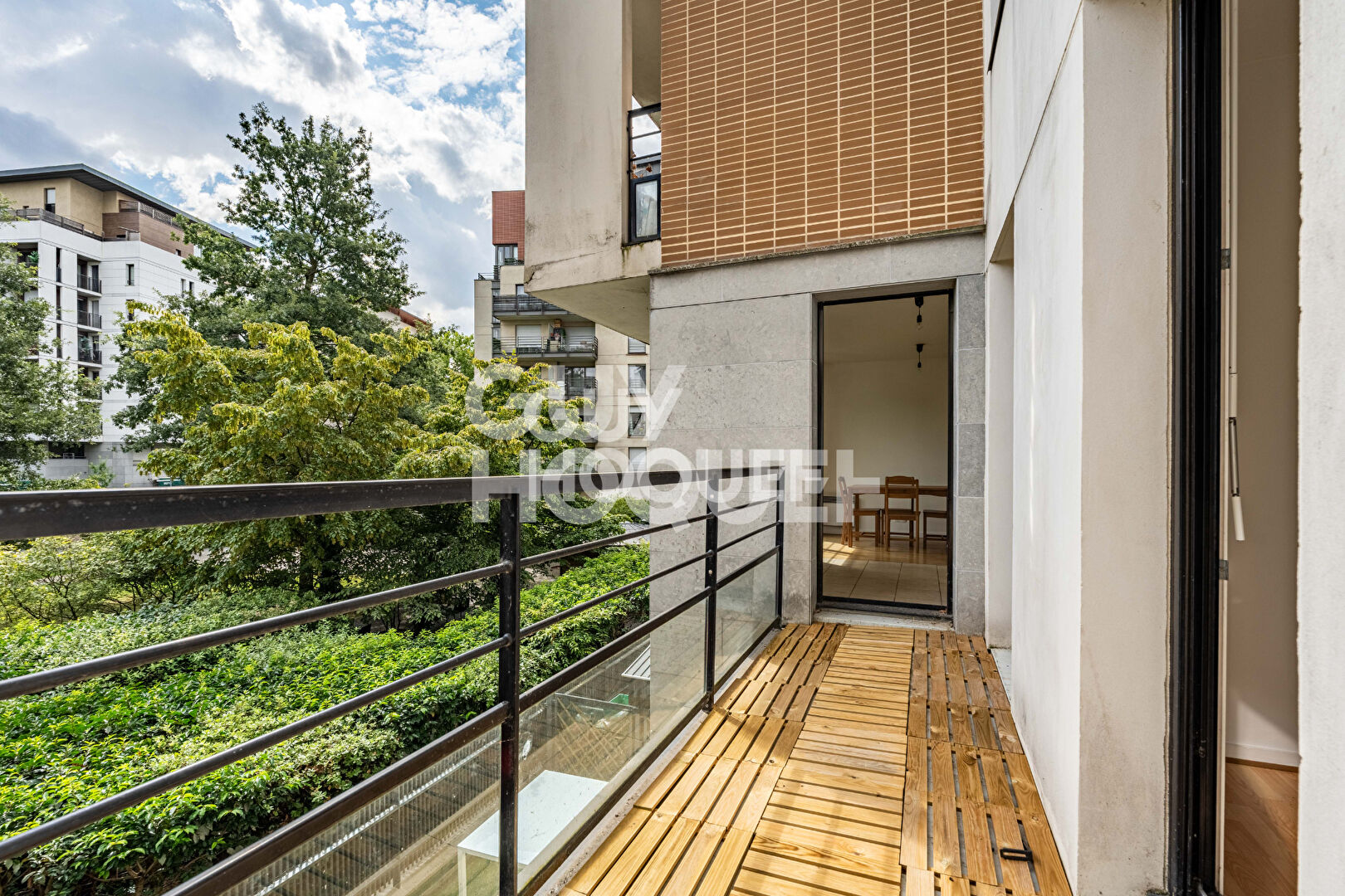 Appartement Asnieres Sur Seine 3 pièce(s)  avec balcon