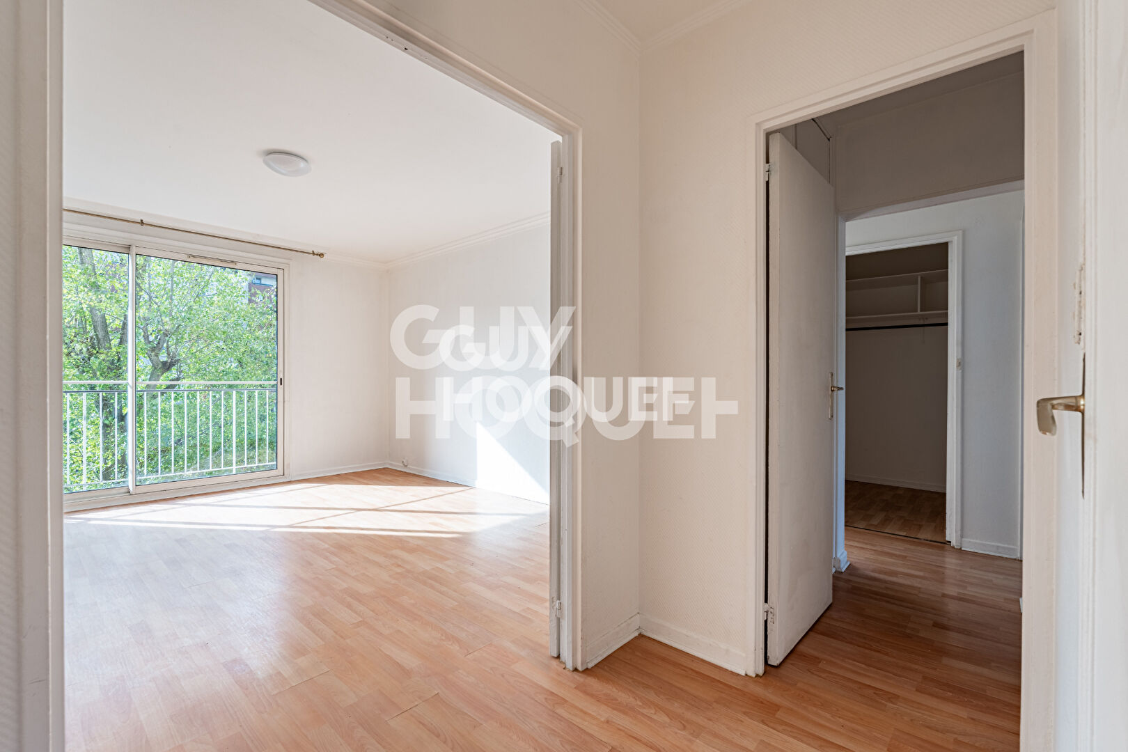 Appartement Asnieres Sur Seine 3 pièce(s) -  METRO LES COURTILLES