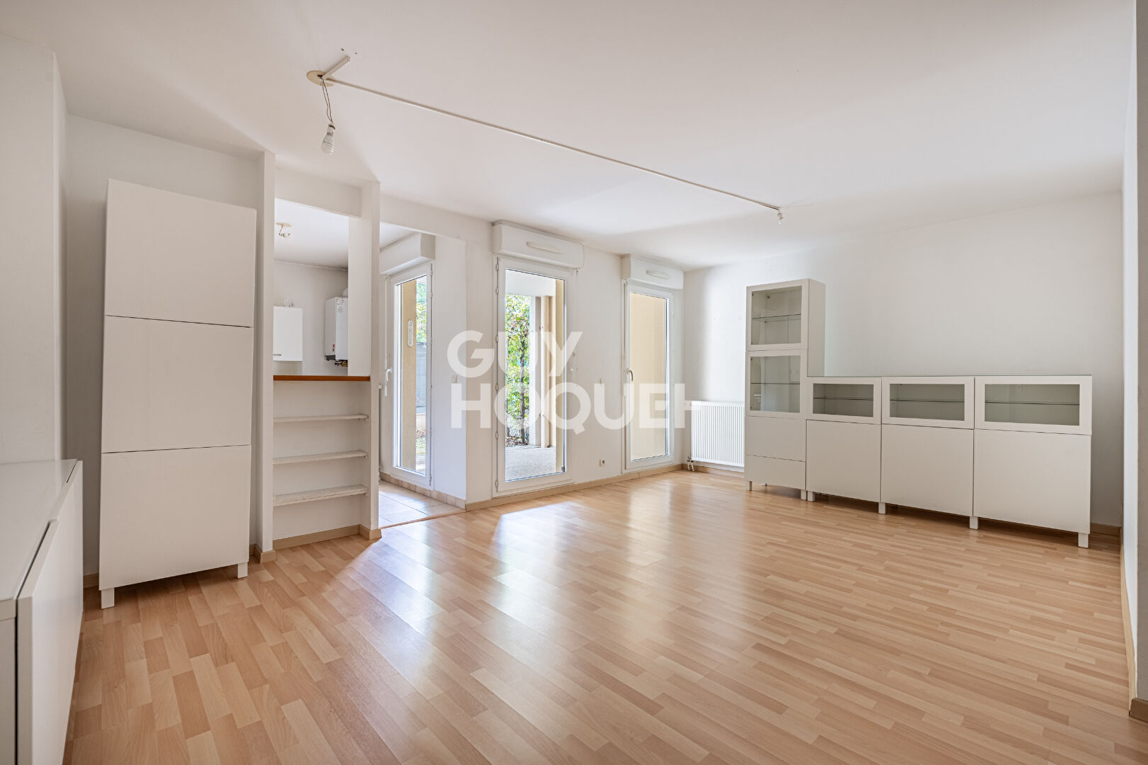 APPARTEMENT 3 PIECES AVEC JARDIN