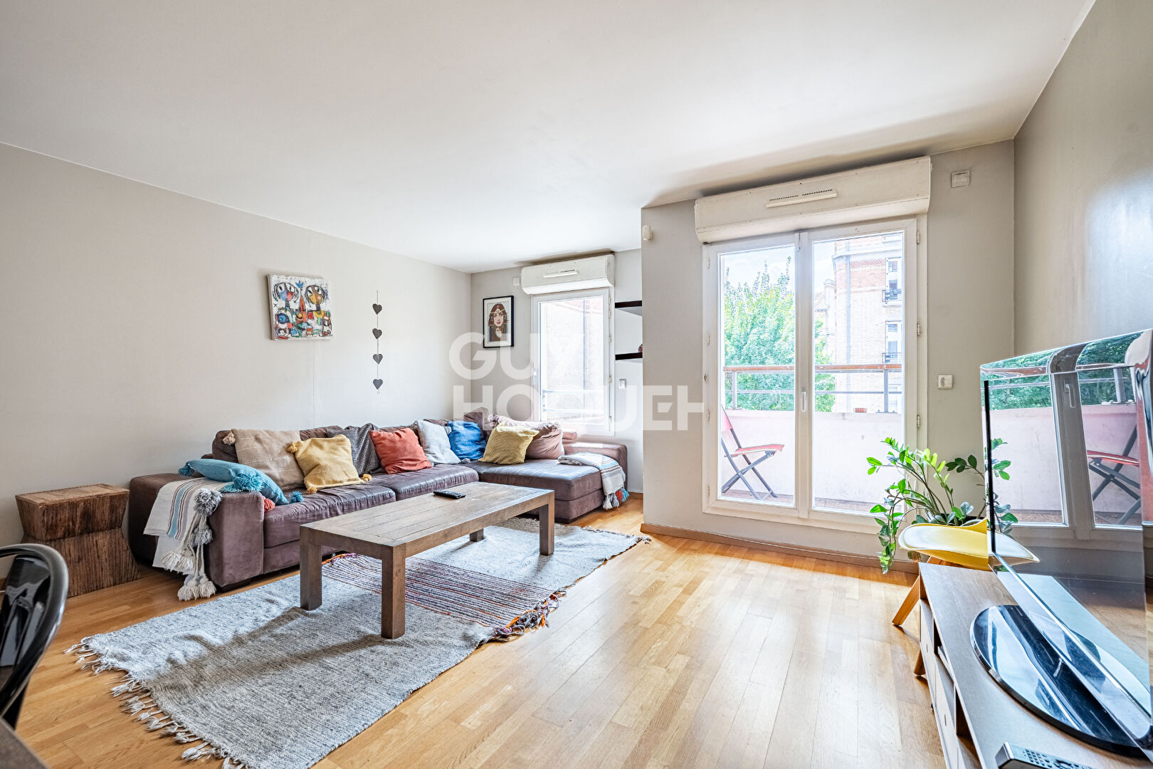 APPARTEMENT 5 PIECES - 4 CHAMBRES - PARKING, BALCON ET CAVE