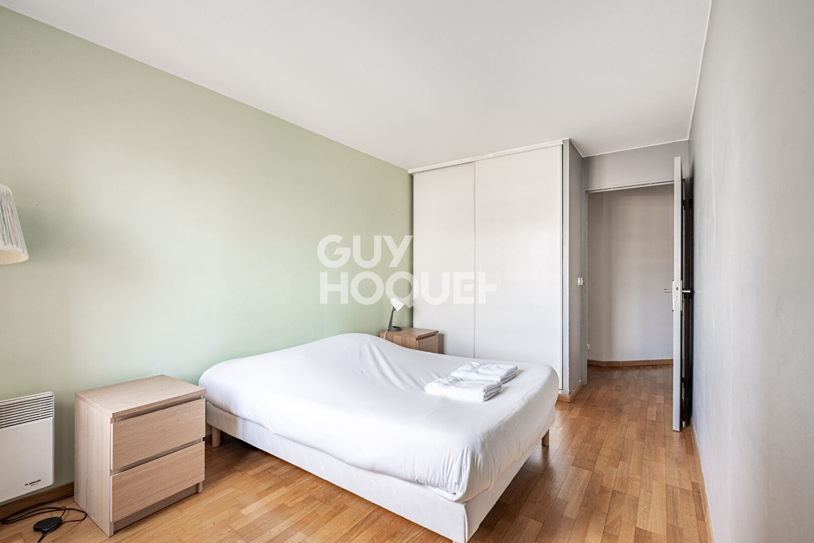 APPARTEMENT 5 PIECES - 4 CHAMBRES - PARKING, BALCON ET CAVE