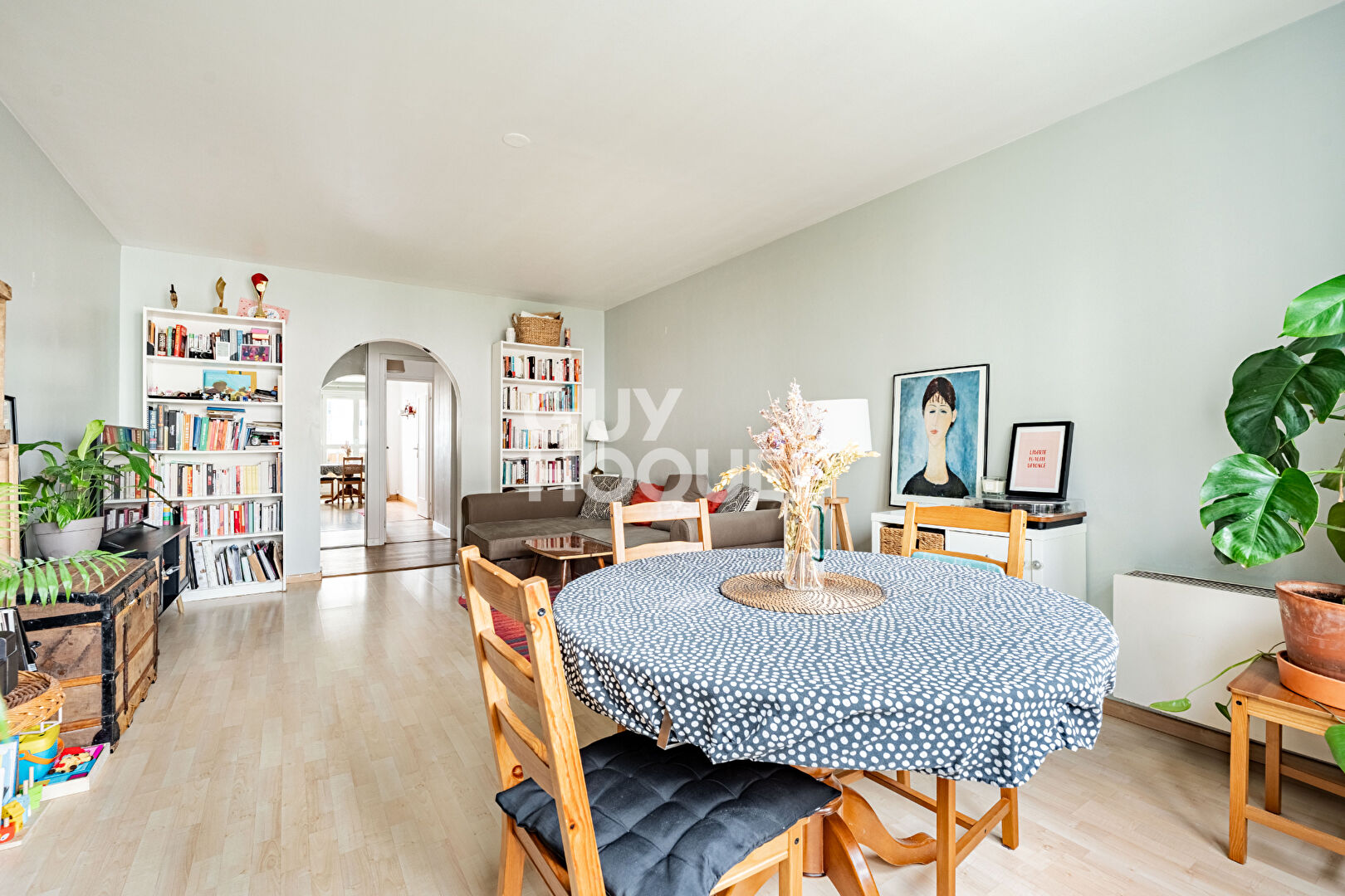 APPARTEMENT 3 PIECES AVEC CAVE ET PARKING