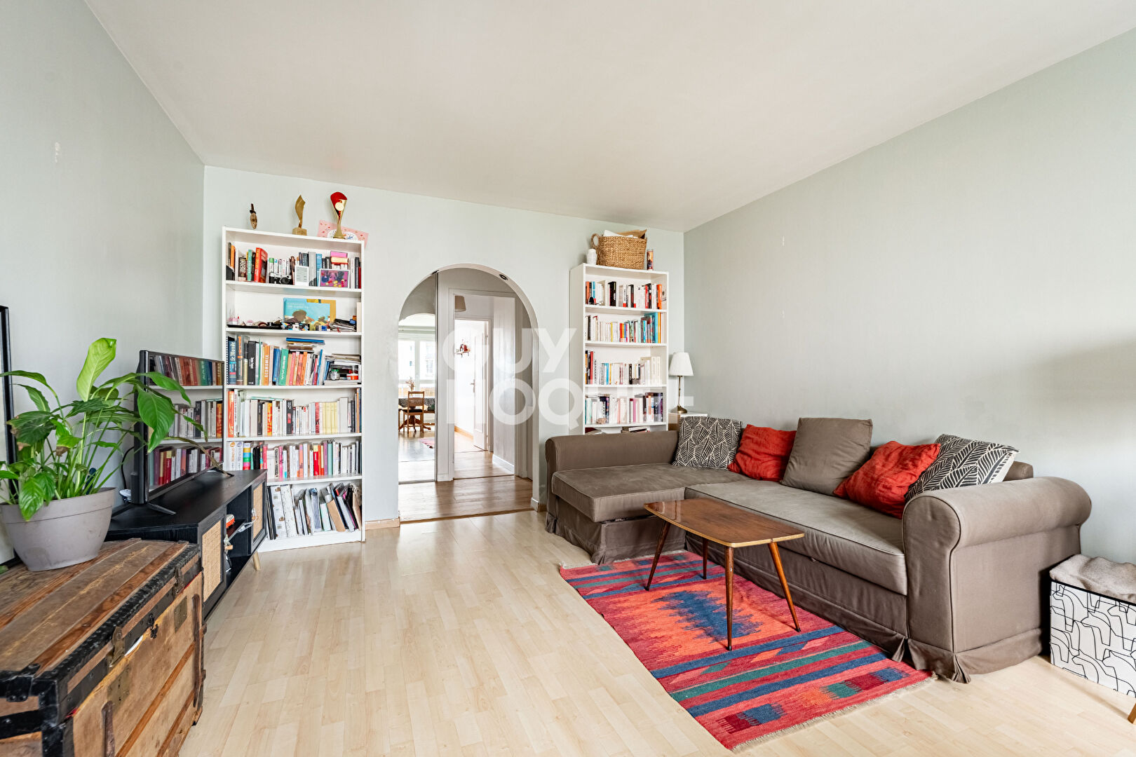 APPARTEMENT 3 PIECES AVEC CAVE ET PARKING