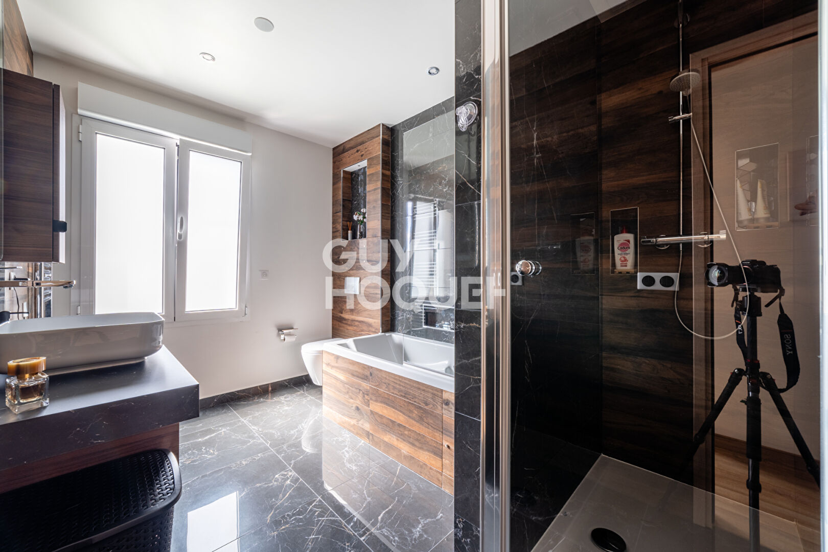 MAISON MODERNE - 5 CHAMBRES