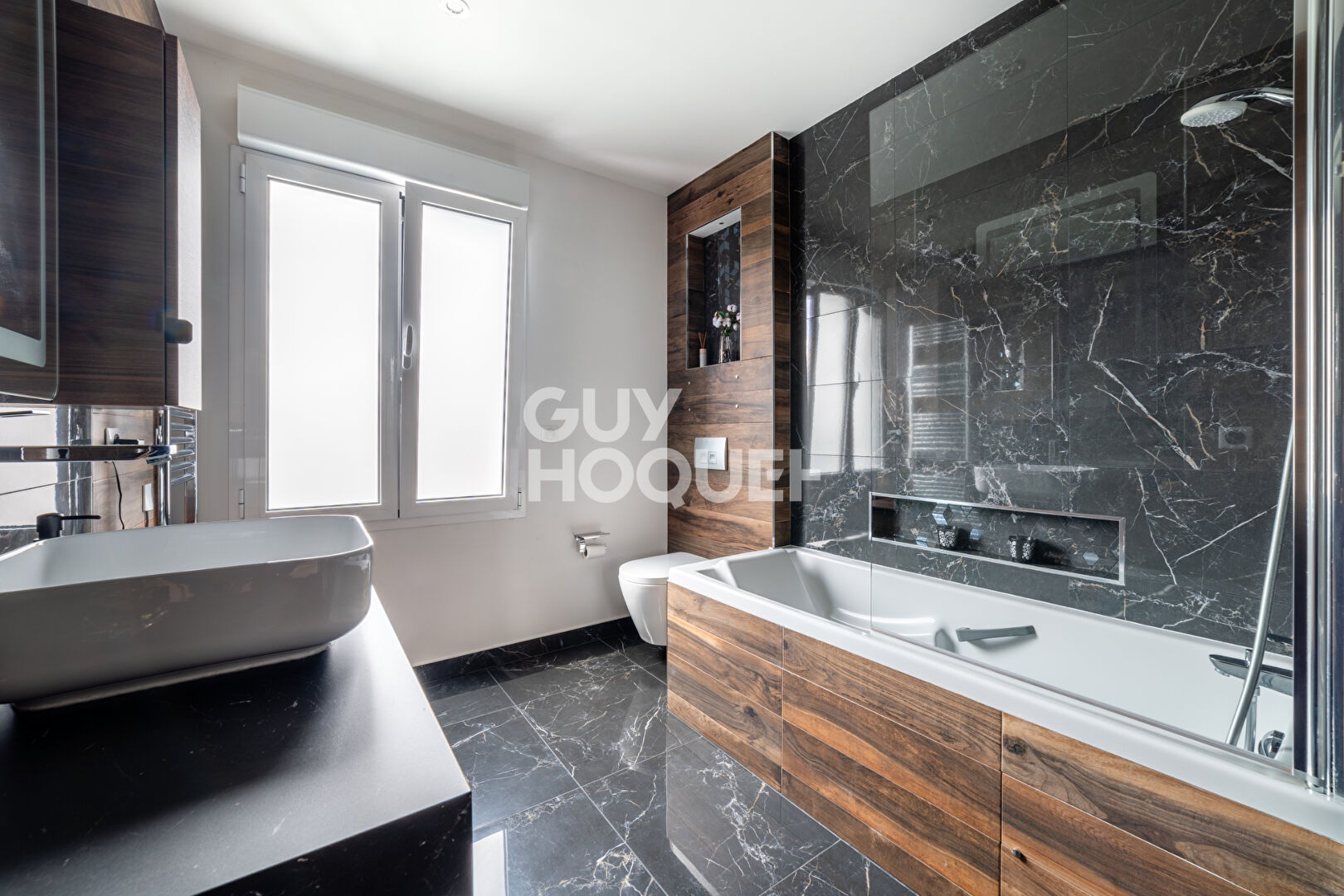 MAISON MODERNE - 5 CHAMBRES