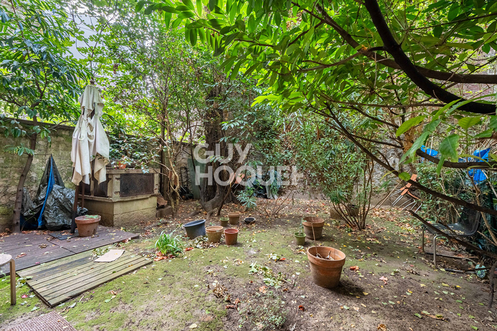 APPARTEMENT 2 PIECES AVEC JARDIN, PARKING ET CAVE