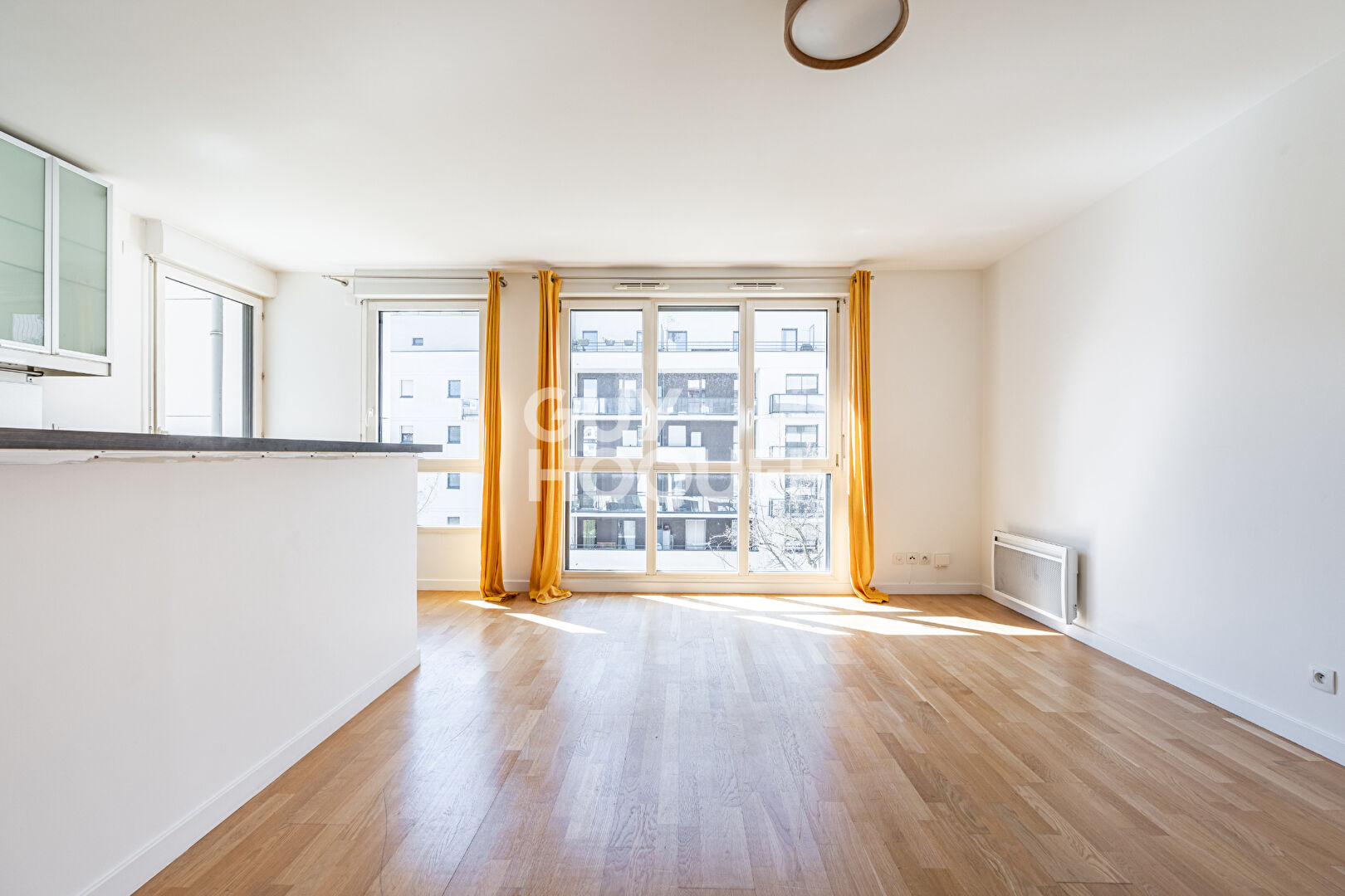 APPARTEMENT 3 PIECES AVEC PARKING ET BALCON