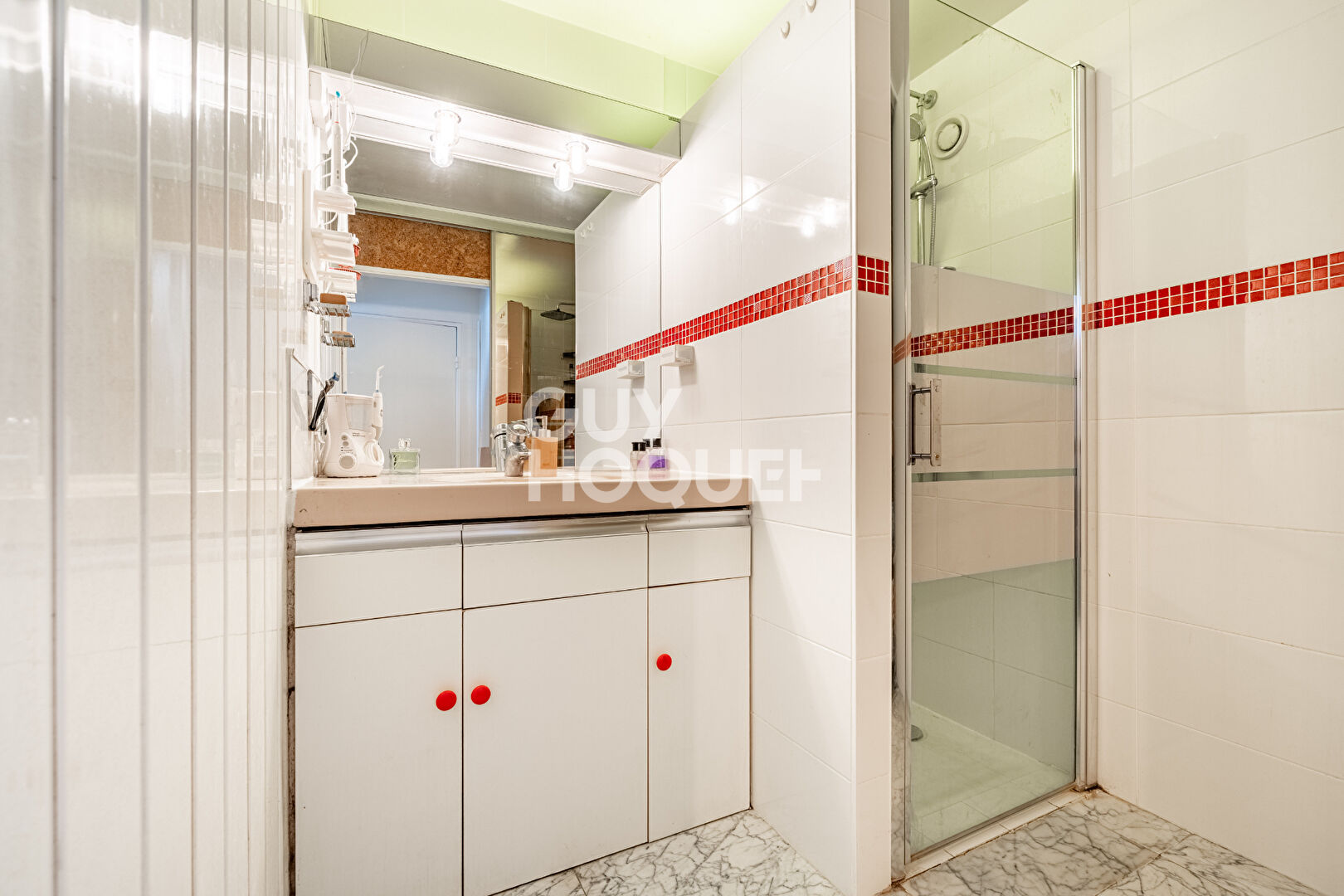 APPARTEMENT 5 PIECES EN DERNIER ETAGE