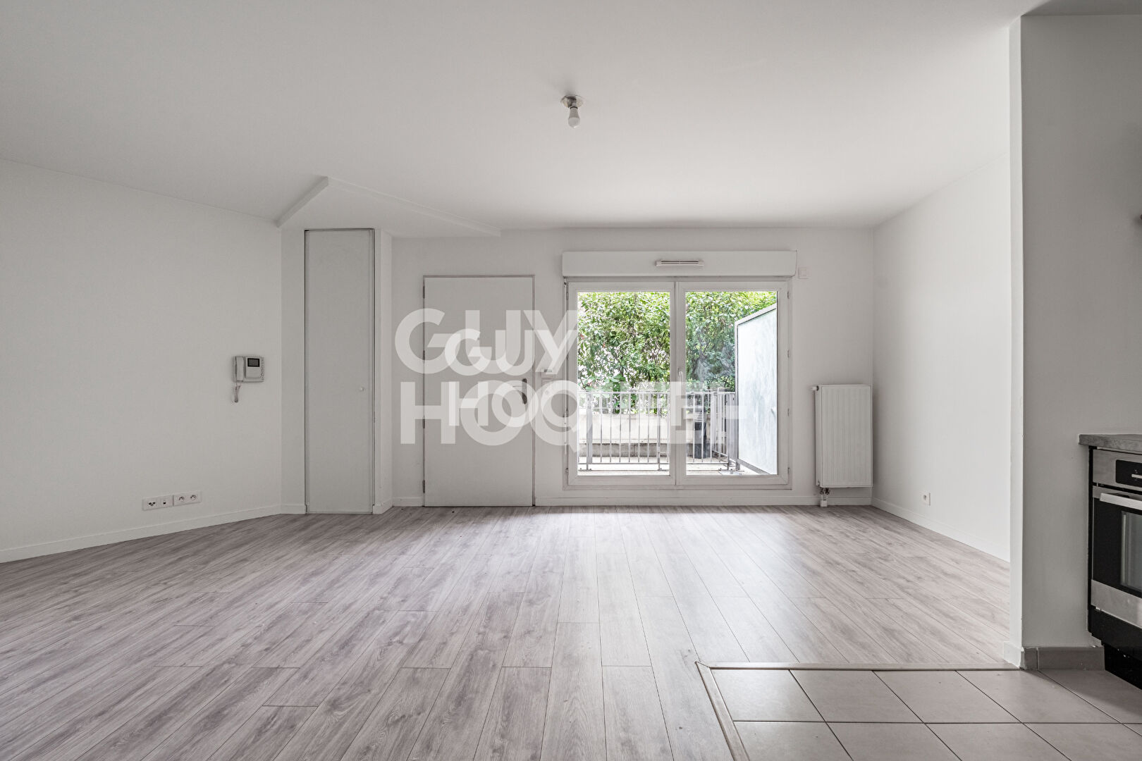 Appartement  3 pièces avec terrasse et parking