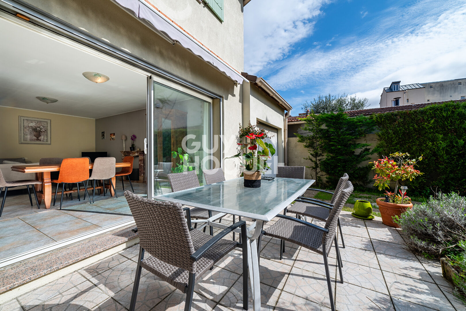 MAISON AVEC 4 CHAMBRES, JARDIN DE 200m² et GARAGE - Proche Gare de La-Garenne-Colombes