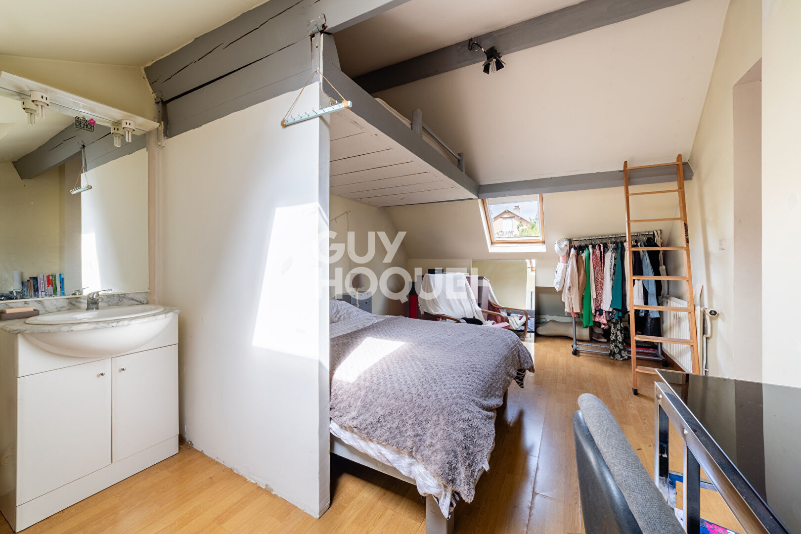 MAISON AVEC 4 CHAMBRES, JARDIN DE 200m² et GARAGE - Proche Gare de La-Garenne-Colombes