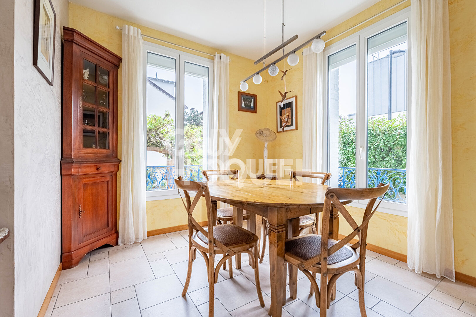 Maison ancienne de caractère de 118 ,61 m² avec terrasse et jardin