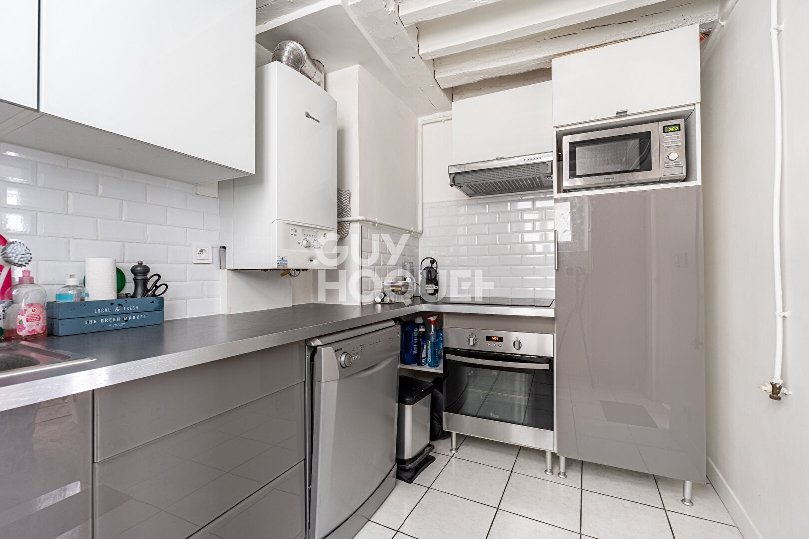 APPARTEMENT 2 PIECES - SECTEUR BOURSE