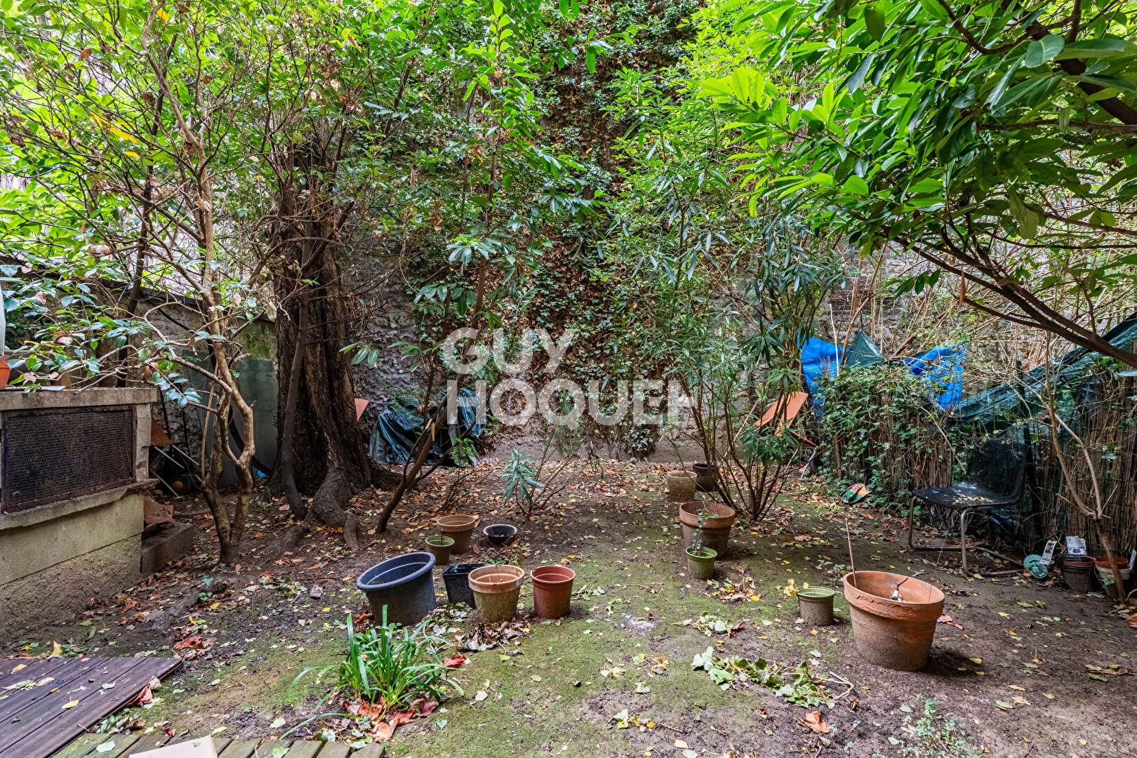 APPARTEMENT 2 PIECES AVEC JARDIN, PARKING ET CAVE