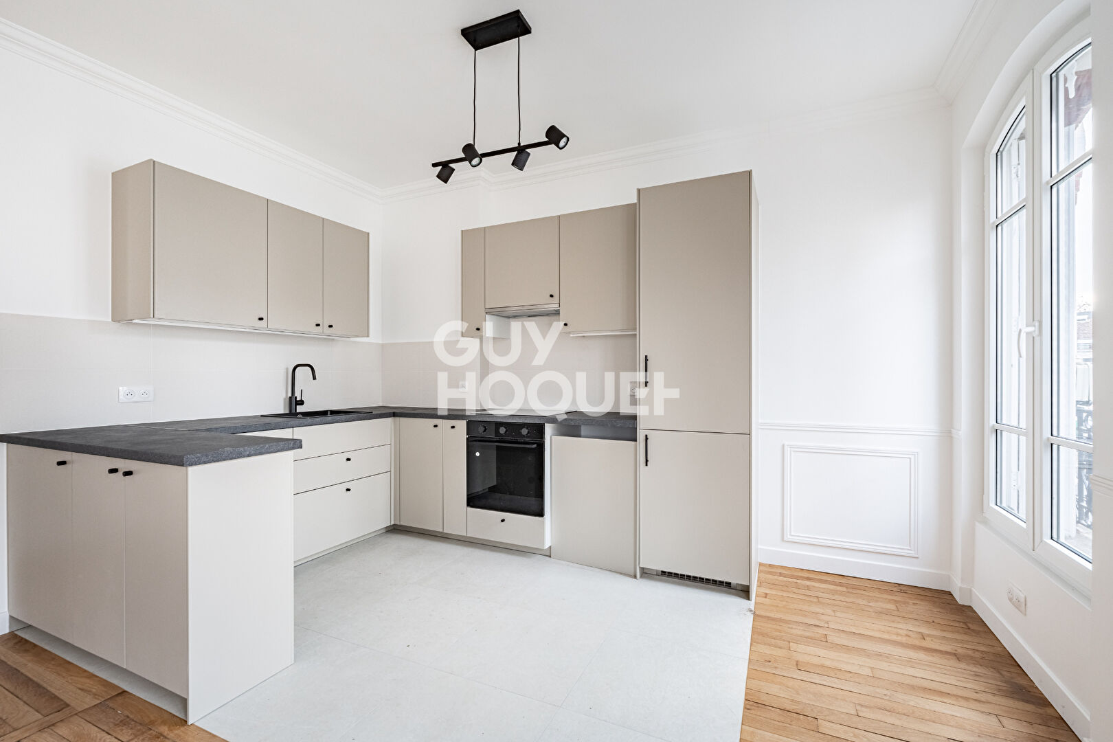 APPARTEMENT 2 PIECES - PLACE DES BUORGUIGNONS