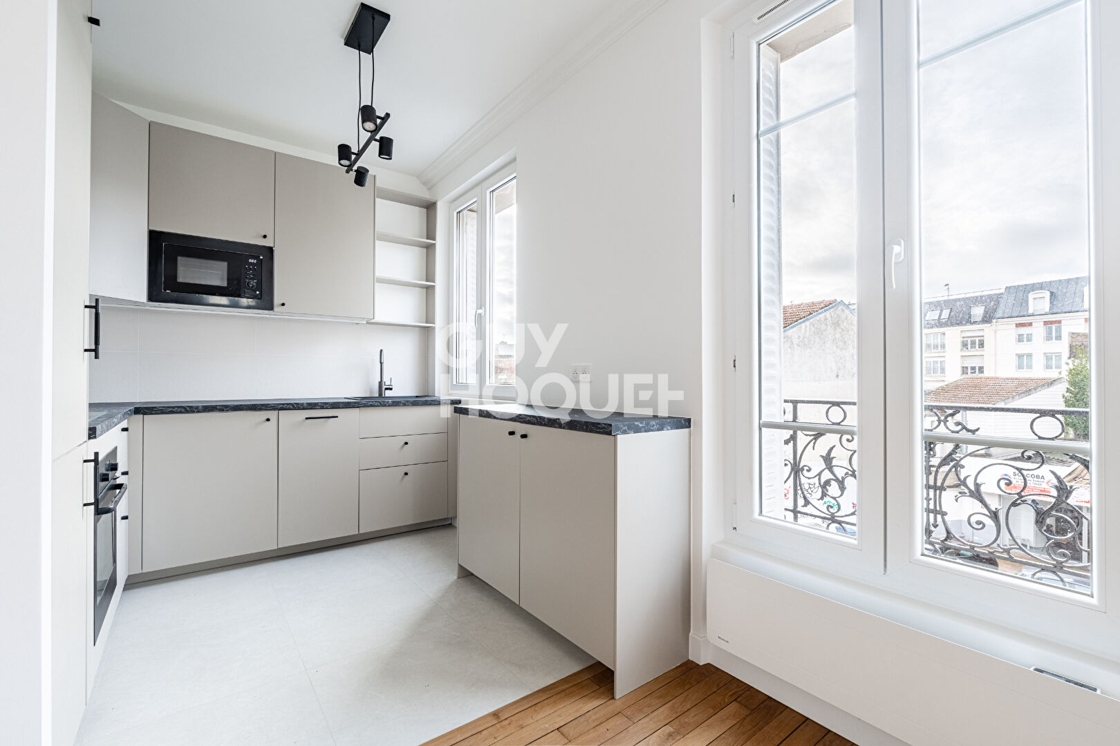 DUPLEX 3 PIECES - PLACE DES BOURGUIGNONS