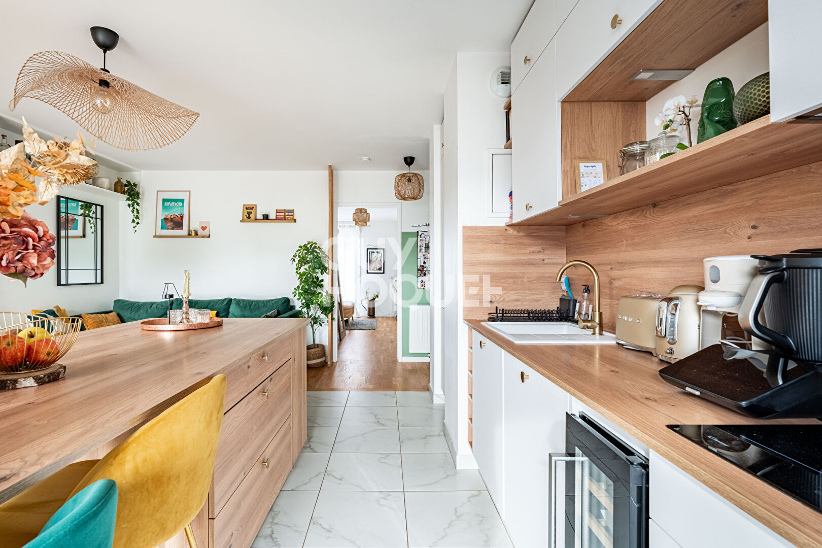 APPARTEMENT 3 PIECES AVEC TERRASSE PROCHE METRO GABRIEL PERI