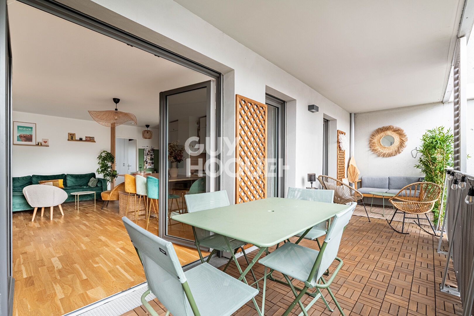 APPARTEMENT 3 PIECES AVEC TERRASSE PROCHE METRO GABRIEL PERI