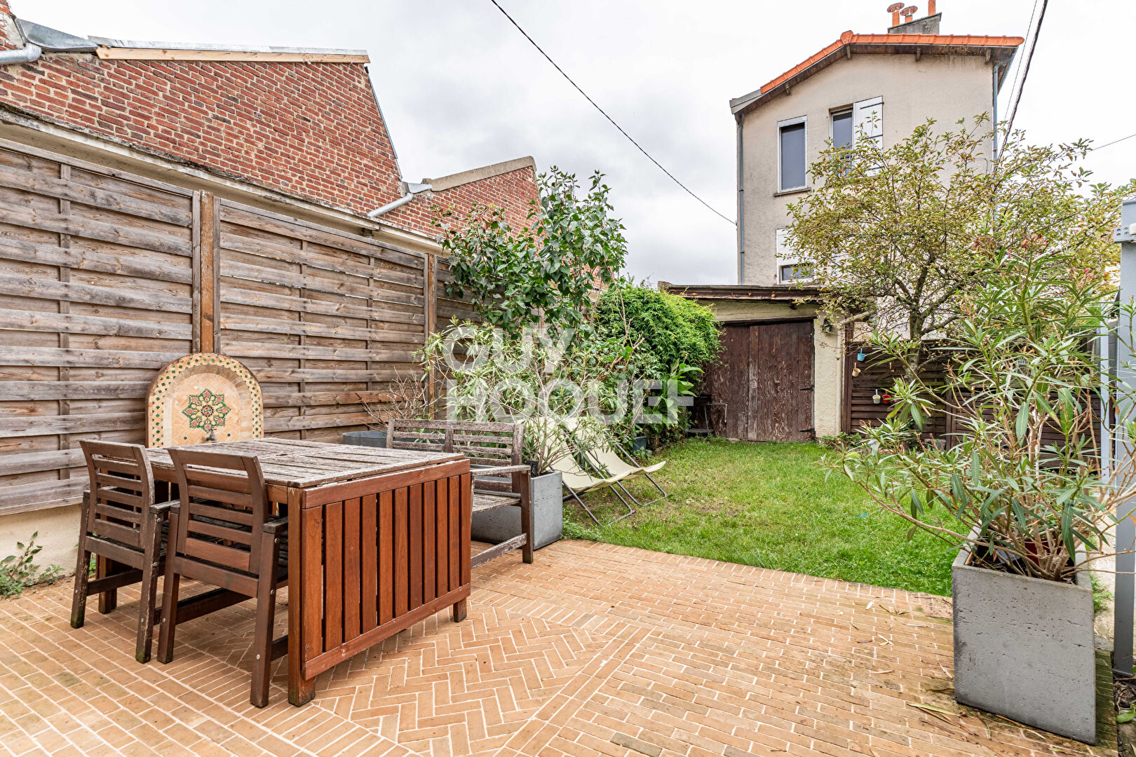 MAISON 3 CHAMBRES DANS UNE ALLEE PRIVEE