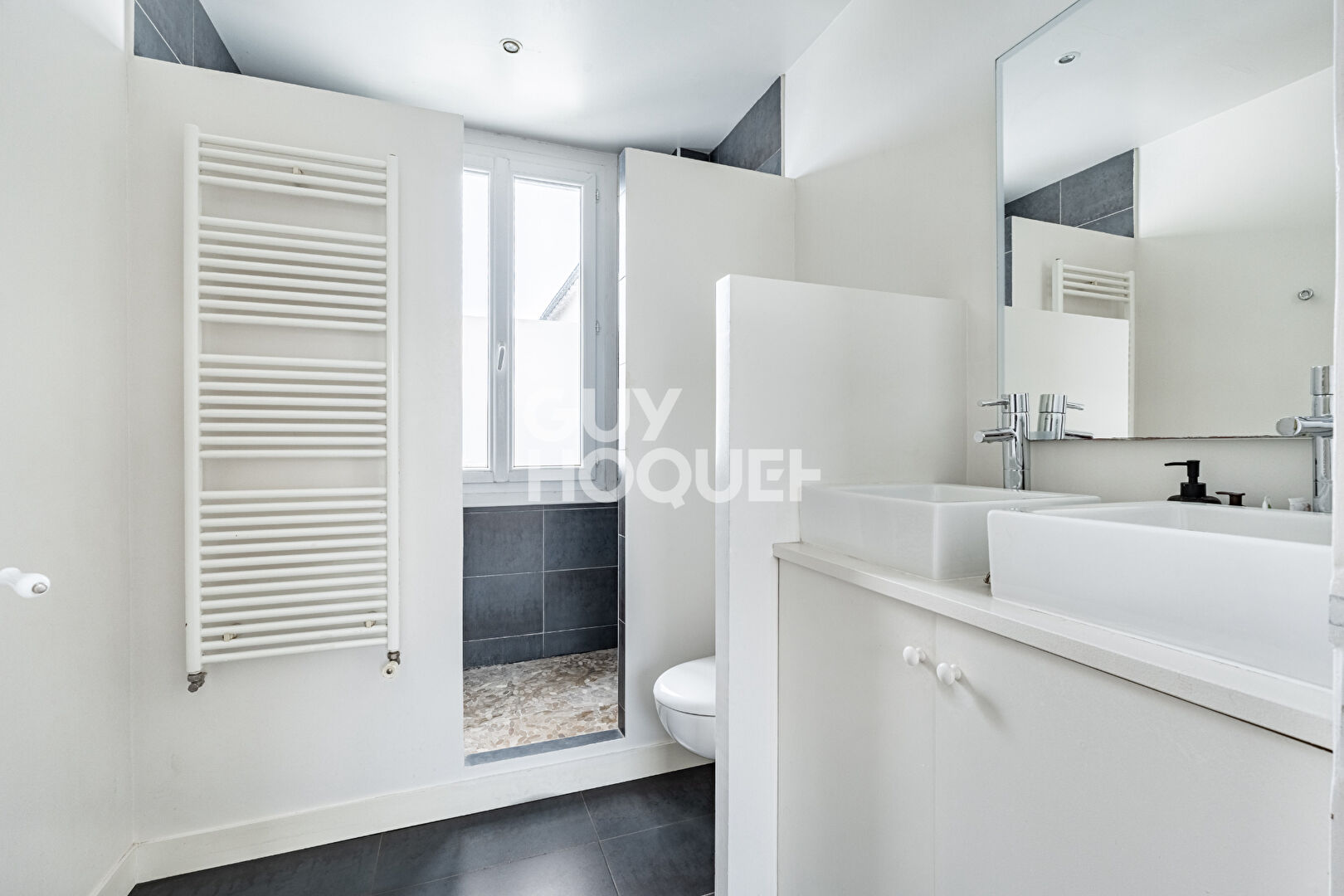 MAISON QUARTIER DES BRUYERES - 9 PIECES